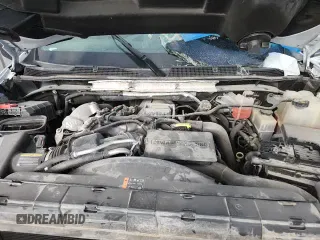 2020 Chevrolet Silverado 2500HD High Country z VIN 1GC1YREY8LF272183, wystawiony jako Copart lot #80340025 z przebiegiem 43 987 mil mil oraz Szkoda całkowita • Salvage title. Historia ofert i sprzedaży dostępna na DreamBid. Obrazek 12.