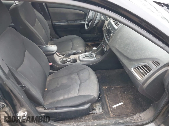 2014 Dodge Avenger SE z VIN 1C3CDZAB0EN147858, wystawiony jako IAAI lot #41683890 z przebiegiem 249 182 mil mil oraz . Historia ofert i sprzedaży dostępna na DreamBid. Obrazek 5.