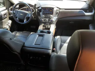 2015 Chevrolet Tahoe LT z VIN 1GNSKBKC6FR156951, wystawiony jako Copart lot #54666335 z przebiegiem 156 139 mil mil oraz Szkoda całkowita • Salvage title. Historia ofert i sprzedaży dostępna na DreamBid. Obrazek 8.
