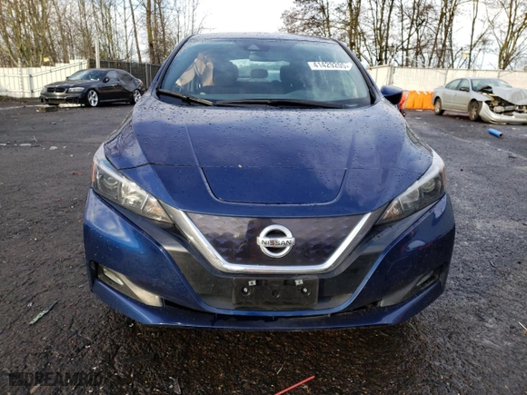 2020 Nissan LEAF SV with VIN 1N4AZ1CP3LC300679, listed as a Copart auction lot 41429205 with 21,251 mi miles and Salvage Title. Bid and sale history available at carsss.com. Image 5.