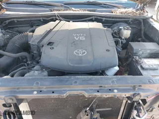 2013 Toyota Tacoma PreRunner with VIN 5TFJU4GN2DX031877, listed as a IAAI auction lot 41532757 with 176,797 mi miles. Bid and sale history available at carsss.com. Image 10.