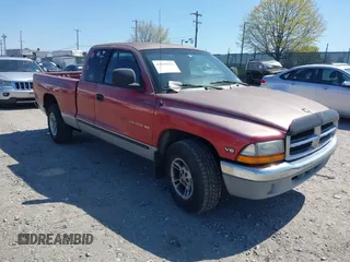 1999 Dodge Dakota SLT z VIN 1B7GL22X2XS222162, wystawiony jako IAAI lot #42038943 z przebiegiem 222 883 mil mil oraz . Historia ofert i sprzedaży dostępna na DreamBid. Obrazek 1.