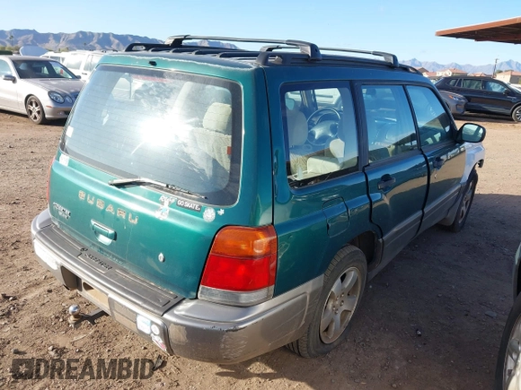 1998 Subaru Forester S with VIN JF1SF6554WH759085, listed as a IAAI auction lot 41794273 with 152,949 mi miles. Bid and sale history available at carsss.com. Image 4.