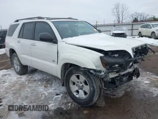 2008 Toyota 4Runner SR5 with VIN JTEZU14R58K015907, listed as a IAAI auction lot 41626302 with 249,278 mi miles. Bid and sale history available at carsss.com. Image 1.