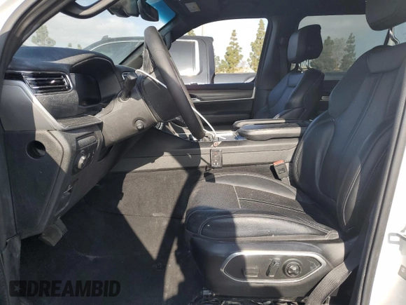 2024 Jeep Wagoneer Series II with VIN 1C4SJRBP2RS115687, listed as a Copart auction lot 56211785 with 39,645 mi miles and Salvage title. Bid and sale history available at DreamBid. Image 7.