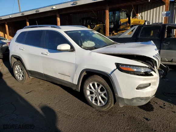 2017 Jeep Cherokee Latitude with VIN 1C4PJLCB0HD232192, listed as a Copart auction lot 47110155 with 117,064 mi miles and Salvage Title. Bid and sale history available at carsss.com. Image 4.