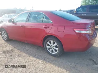 2011 Toyota Camry LE z VIN 4T4BF3EK8BR162507, wystawiony jako IAAI lot #41999186 z przebiegiem 281 657 mil mil oraz . Historia ofert i sprzedaży dostępna na DreamBid. Obrazek 3.