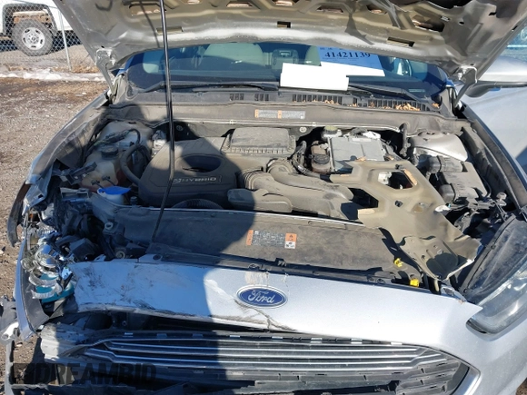2015 Ford Fusion S Hybrid with VIN 3FA6P0UU7FR307568, listed as a IAAI auction lot 41421139 with 152,186 mi miles. Bid and sale history available at carsss.com. Image 10.