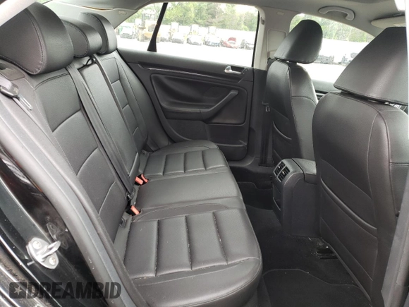 2010 Volkswagen Jetta SE with VIN 3VWRZ7AJ1AM059325, listed as a Copart auction lot 57606155 with 141,216 mi miles and Salvage title. Bid and sale history available at DreamBid. Image 10.