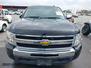 2010 Chevrolet Silverado 1500 LT with VIN 3GCRKSE30AG296456, listed as a IAAI auction lot 41713549 with 274,586 mi miles. Bid and sale history available at carsss.com. Image 12.