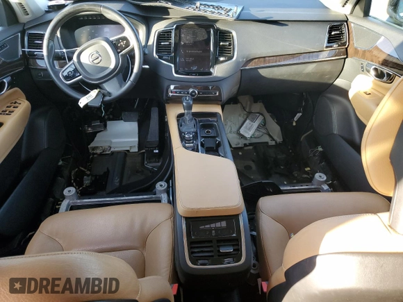 2016 Volvo XC90 T6 Momentum with VIN YV4A22PK3G1056159, listed as a Copart auction lot 47103025 with 120,773 mi miles and Salvage Title. Bid and sale history available at carsss.com. Image 8.