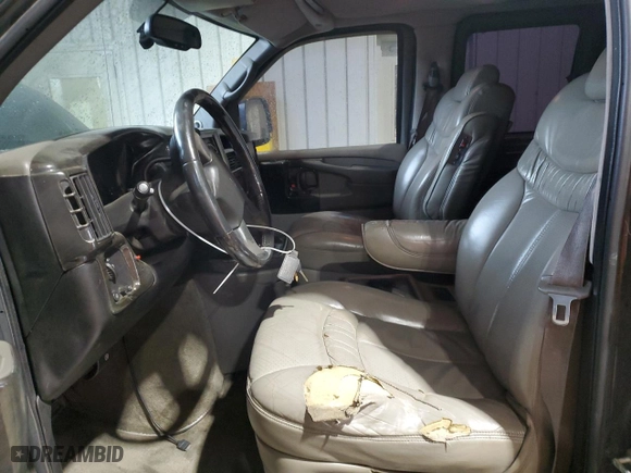 2006 GMC Savana Cargo Van YF7 Upfitter with VIN 1GDFH15T961127209, listed as a Copart auction lot 73216384 with 244,102 mi miles and Salvage Title. Bid and sale history available at carsss.com. Image 7.