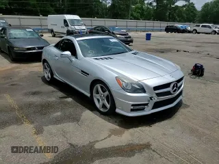 2016 Mercedes-Benz SLK 300 with VIN WDDPK3JA3GF121796, listed as a Copart auction lot 59791585 with 72,896 mi miles and Salvage title. Bid and sale history available at DreamBid. Image 13.