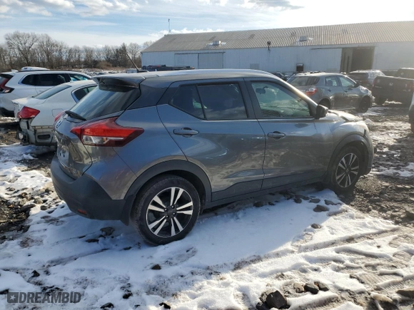 2019 Nissan Kicks SV with VIN 3N1CP5CU9KL471559, listed as a Copart auction lot 42172235 with 94,450 mi miles and Salvage Title. Bid and sale history available at carsss.com. Image 3.