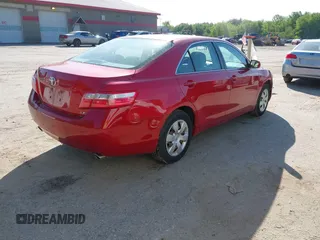 2009 Toyota Camry LE z VIN 4T1BK46K59U088032, wystawiony jako IAAI lot #42362721 z przebiegiem 158 708 mil mil oraz . Historia ofert i sprzedaży dostępna na DreamBid. Obrazek 4.