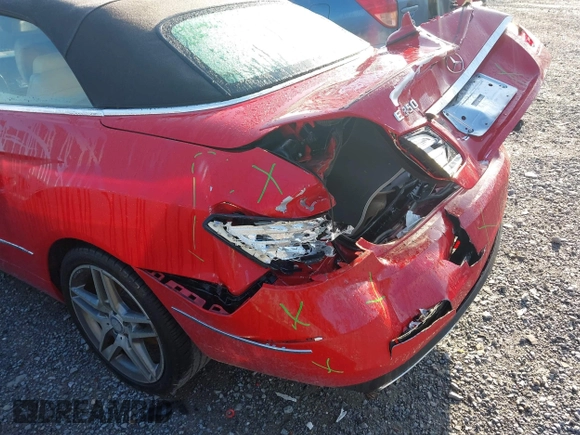 2014 Mercedes-Benz E 350 with VIN WDDKK5KF1EF261052, listed as a IAAI auction lot 42008190 with 64,822 mi miles and . Bid and sale history available at DreamBid. Image 6.