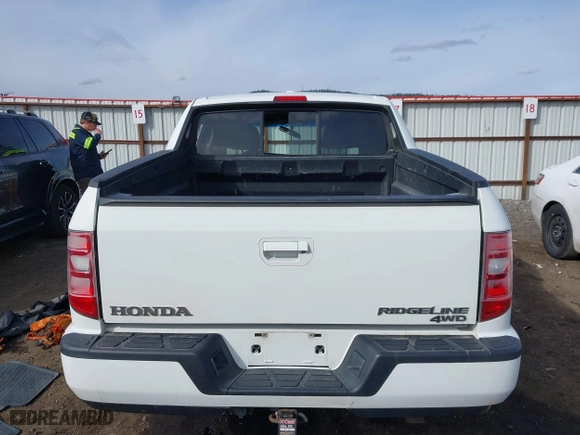 2011 Honda Ridgeline RTL with VIN 5FPYK1F52BB454283, listed as a IAAI auction lot 41841235 with 1 mi miles. Bid and sale history available at carsss.com. Image 15.