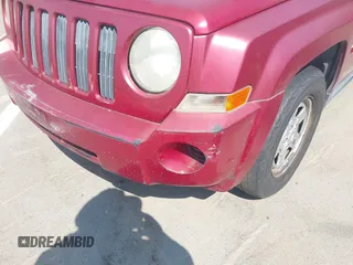 2008 Jeep Patriot Sport with VIN 1J8FT28088D703943, listed as a IAAI auction lot 42738705 with 195,234 mi miles and . Bid and sale history available at DreamBid. Image 6.
