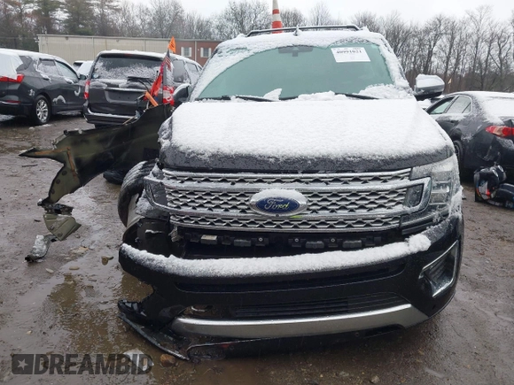 2019 Ford Expedition Platinum with VIN 1FMJU1MT5KEA25576, listed as a IAAI auction lot 40991021 with 44,446 mi miles. Bid and sale history available at carsss.com. Image 12.