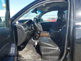 2019 Chevrolet Suburban LT with VIN 1GNSKHKC3KR394785, listed as a IAAI auction lot 41825236 with 39,216 mi miles. Bid and sale history available at carsss.com. Image 5.