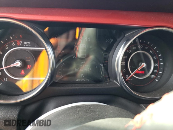 2022 Jeep Wrangler Unlimited Rubicon with VIN 1C4HJXFG5NW218596, listed as a Copart auction lot 42034614 with 40,085 mi miles and Salvage title. Bid and sale history available at DreamBid. Image 9.
