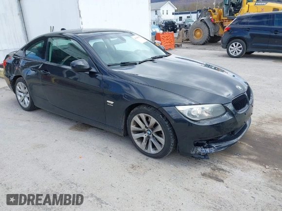 2011 BMW 3 Series 328i xDrive with VIN WBAKF5C55BE586564, listed as a IAAI auction lot 41944192 with 153,167 mi miles. Bid and sale history available at carsss.com. Image 1.