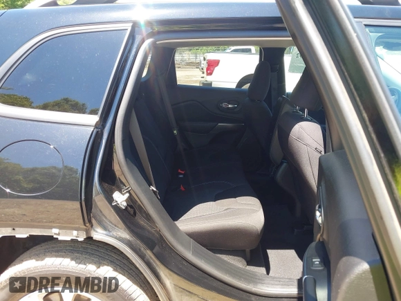 2020 Jeep Cherokee Latitude with VIN 1C4PJLCX1LD522106, listed as a IAAI auction lot 42329192 with 54,325 mi miles and . Bid and sale history available at DreamBid. Image 8.
