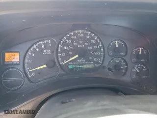 2000 Chevrolet Silverado 1500 with VIN 1GCEC14W5YE217348, listed as a Copart auction lot 46402225 with 316,234 mi miles and Salvage Title. Bid and sale history available at carsss.com. Image 9.