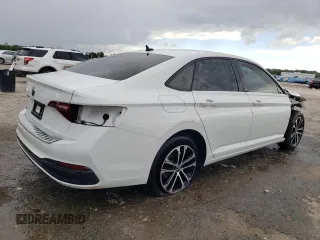 2024 Volkswagen Jetta Sport z VIN 3VWBM7BU5RM064239, wystawiony jako Copart lot #56645935 z przebiegiem 25 067 mil mil oraz Nie do naprawy • Non repairable. Historia ofert i sprzedaży dostępna na DreamBid. Obrazek 3.