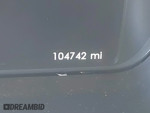 2017 Lincoln Continental Reserve with VIN 1LN6L9RP4H5609432, listed as a IAAI auction lot 41274549 with 104,742 mi miles. Bid and sale history available at carsss.com. Image 16.