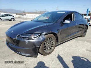 2024 Tesla Model 3 z VIN 5YJ3E1EA1RF736188, wystawiony jako Copart lot #57891625 z przebiegiem 9128 mil mil oraz Szkody całkowita. Historia ofert i sprzedaży dostępna na DreamBid. Obrazek 1.