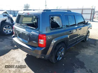 2015 Jeep Patriot High Altitude with VIN 1C4NJRFB9FD376651, listed as a IAAI auction lot 41416297 with 121,690 mi miles and . Bid and sale history available at carsss.com. Image 4.