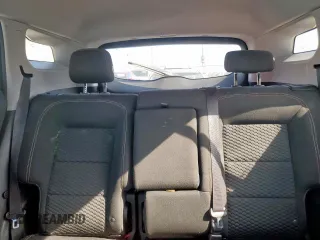 2020 GMC Terrain SLE z VIN 3GKALMEV2LL296240, wystawiony jako Copart lot #52459945 z przebiegiem 72 154 mil mil oraz Szkoda całkowita • Salvage title. Historia ofert i sprzedaży dostępna na DreamBid. Obrazek 10.