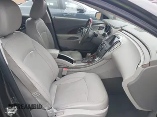 2013 Buick LaCrosse Touring с VIN 1G4GJ5E30DF318940, выставлен на аукционе IAAI как лот 42046488 с пробегом 75 483 миль миль и . История ставок и продаж доступна на DreamBid. Изображение 5.