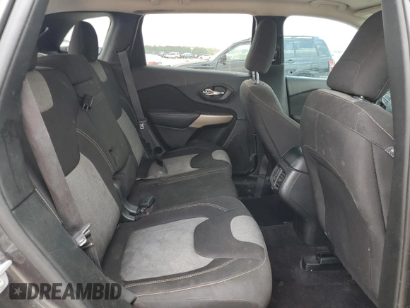 2017 Jeep Cherokee Sport с VIN 1C4PJLAB2HW641088, выставлен на аукционе Copart как лот 53903025 с пробегом 141 740 миль миль и Списание • Salvage title. История ставок и продаж доступна на DreamBid. Изображение 11.