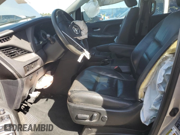 2017 Toyota Sienna SE with VIN 5TDXZ3DC0HS818945, listed as a Copart auction lot 49967775 with 103,571 mi miles and Salvage Title. Bid and sale history available at carsss.com. Image 7.