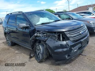 2015 Ford Explorer XLT z VIN 1FM5K8D86FGC14324, wystawiony jako IAAI lot #42302894 z przebiegiem 128 517 mil mil oraz . Historia ofert i sprzedaży dostępna na DreamBid. Obrazek 1.