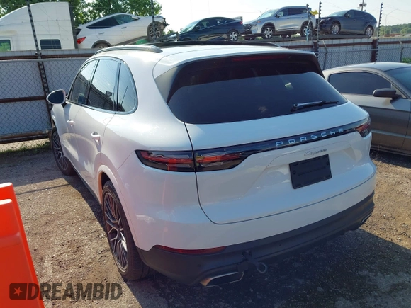 2021 Porsche Cayenne с VIN WP1AA2AYXMDA09268, выставлен на аукционе IAAI как лот 42458825 с пробегом Не указан миль и . История ставок и продаж доступна на DreamBid. Изображение 3.