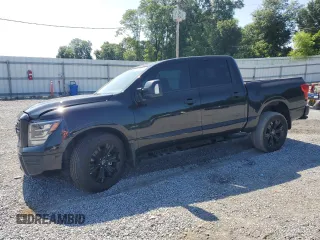 2024 Nissan Titan SV z VIN 1N6AA1EF0RN100164, wystawiony jako Copart lot #56296625 z przebiegiem 13 181 mil mil oraz Nie do naprawy • Non repairable. Historia ofert i sprzedaży dostępna na DreamBid. Obrazek 1.