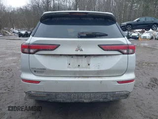 2022 Mitsubishi Outlander ES with VIN JA4J4TA8XNZ082427, listed as a IAAI auction lot 41739564 with 103,835 mi miles. Bid and sale history available at carsss.com. Image 16.