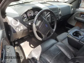 2004 Ford F-150 XLT z VIN 1FTPW14504KD30014, wystawiony jako Copart lot #62079815 z przebiegiem 184 653 mil mil oraz Szkoda całkowita • Salvage title. Historia ofert i sprzedaży dostępna na DreamBid. Obrazek 8.