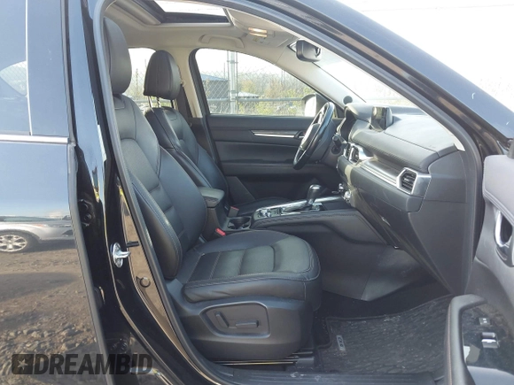 2018 Mazda CX-5 Grand Touring with VIN JM3KFBDM2J0463279, listed as a IAAI auction lot 42115309 with 68,851 mi miles. Bid and sale history available at carsss.com. Image 5.