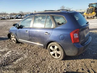 2007 Kia Rondo EX with VIN KNAFG526377120667, listed as a Copart auction lot 82762994 with 224,991 mi miles and Salvage Title. Bid and sale history available at carsss.com. Image 2.