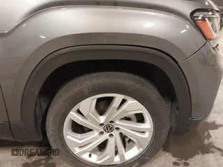2021 Volkswagen Atlas SE z VIN 1V2KR2CA5MC606590, wystawiony jako IAAI lot #42383813 z przebiegiem 45 087 mil mil oraz . Historia ofert i sprzedaży dostępna na DreamBid. Obrazek 20.