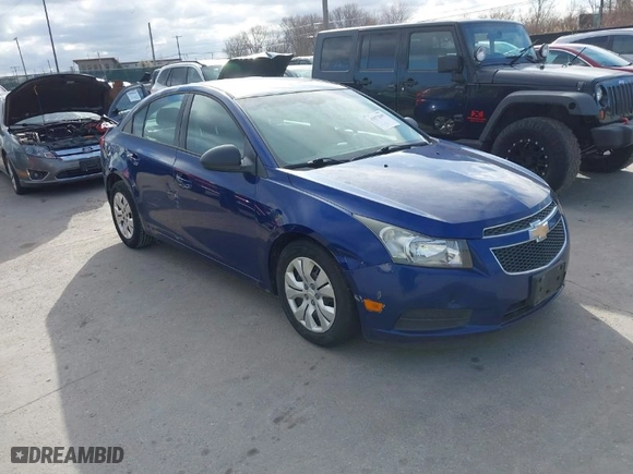 2013 Chevrolet Cruze LS with VIN 1G1PA5SH3D7246624, listed as a IAAI auction lot 41872689 with 137,837 mi miles. Bid and sale history available at carsss.com. Image 1.