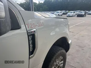 2019 Ford F-250 XL z VIN 1FT7W2BTXKED46997, wystawiony jako IAAI lot #42737714 z przebiegiem 124 075 mil mil oraz . Historia ofert i sprzedaży dostępna na DreamBid. Obrazek 22.