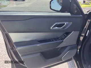 2019 Land Rover Range Rover Velar R-Dynamic SE with VIN SALYL2FV1KA210203, listed as a IAAI auction lot 42564130 with 40,763 mi miles and . Bid and sale history available at DreamBid. Image 14.