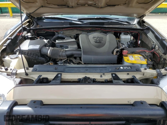 2017 Toyota Tacoma SR5 z VIN 3TMCZ5AN4HM082849, wystawiony jako Copart lot #54246425 z przebiegiem 49 163 mil mil oraz Szkoda całkowita • Salvage title. Historia ofert i sprzedaży dostępna na DreamBid. Obrazek 11.