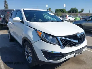 2015 Kia Sportage LX with VIN KNDPB3AC9F7715443, listed as a IAAI auction lot 42183933 with 115,211 mi miles and . Bid and sale history available at carsss.com. Image 1.