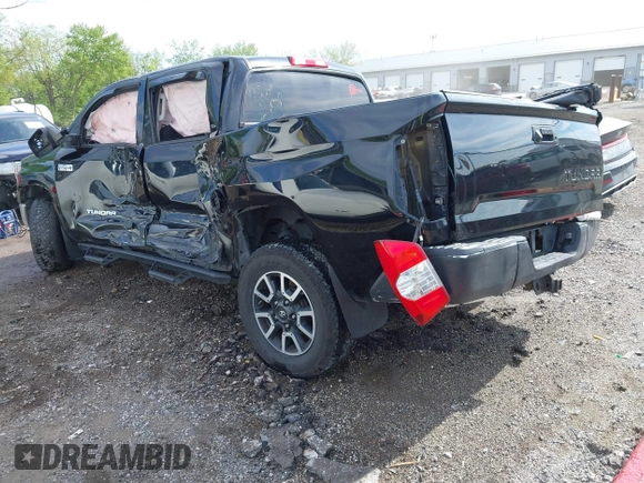 2018 Toyota Tundra SR5 z VIN 5TFDW5F15JX766487, wystawiony jako IAAI lot #42201299 z przebiegiem 251 069 mil mil oraz . Historia ofert i sprzedaży dostępna na DreamBid. Obrazek 3.